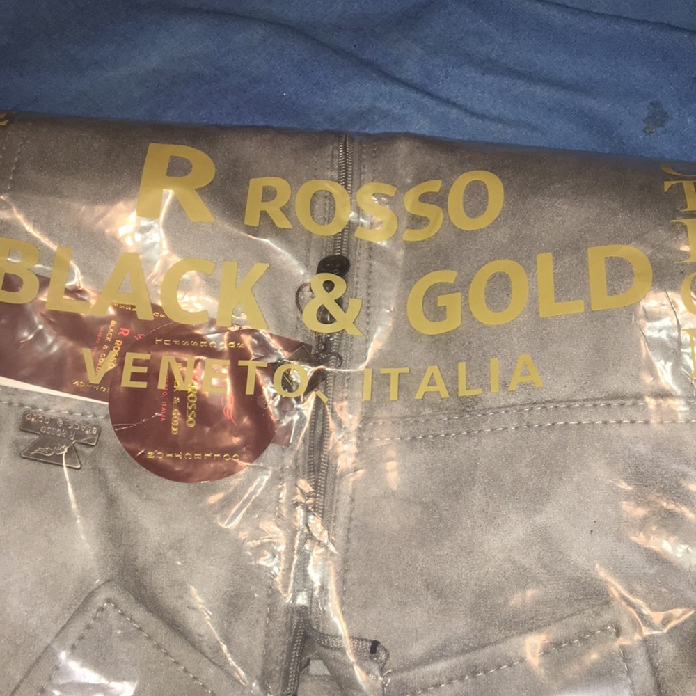 R rosso balck & gold coat